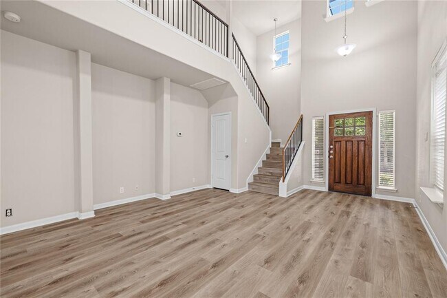 Building Photo - 13521 Red Egret Dr