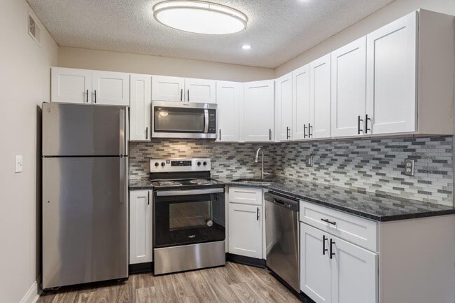 Building Photo - The Residences at Stonebrook Apartment Homes