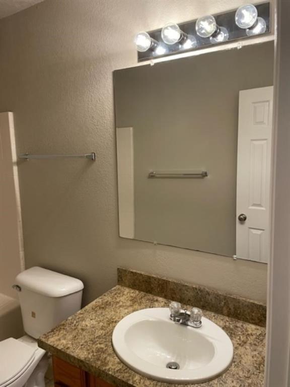 Building Photo - 1405 Sunrise Dr
