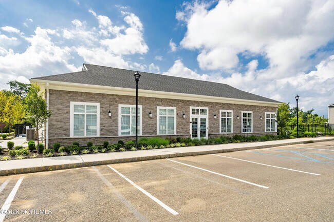 Building Photo - 1402 Journey Ave