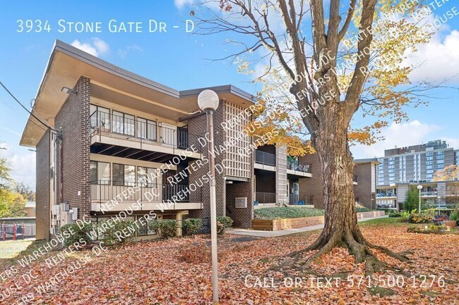 Building Photo - Move in ready 1Bd/1Bth home in the gated S...