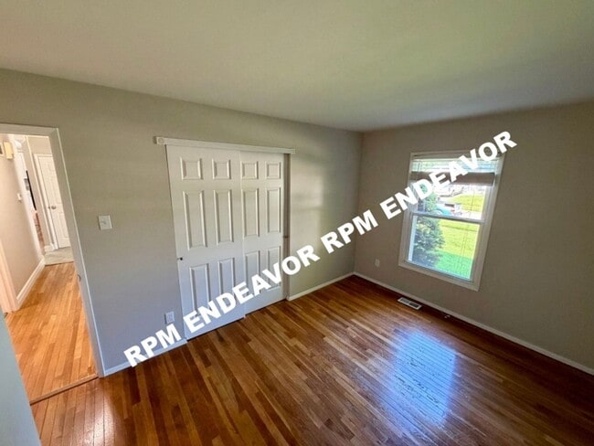 Building Photo - 1407 La Cerros Ln