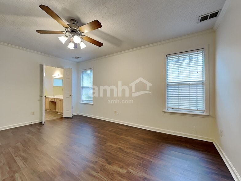 Building Photo - 6889 Show Boat Ln