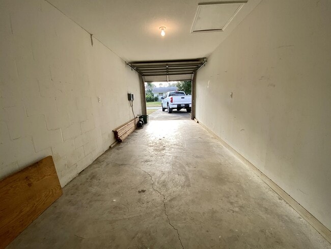 Building Photo - 2275 Granada Dr