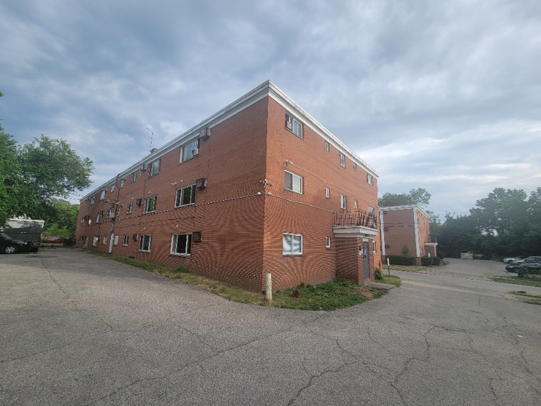 Building Photo - 14815-14835 Euclid Ave
