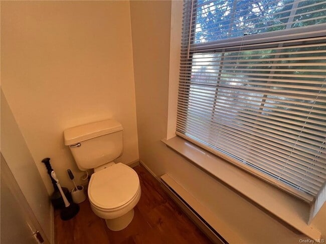 Building Photo - 18 Kendal Ln