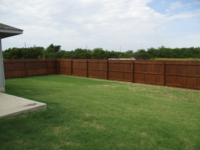 Building Photo - 12409 Edison Dr