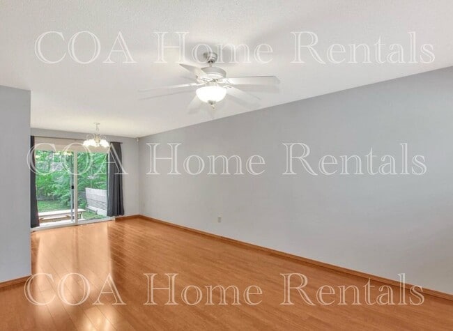 Building Photo - Midtown