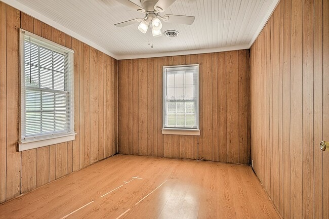 Building Photo - 4470 Lonesome Pine Trail