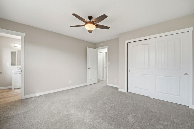 Building Photo - Updated 4BR Home with 2-Car Garage in Stratmoor