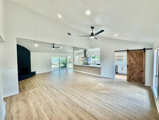 Building Photo - 9506 Stonebridge Dr