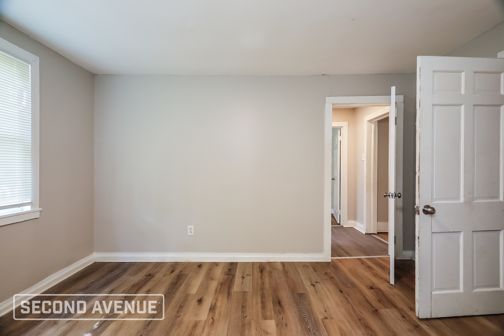 Building Photo - 315 3rd St N