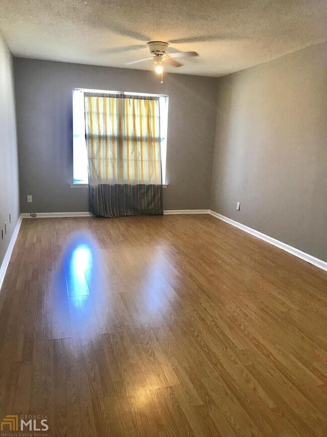 Building Photo - 202 Eagles Ct