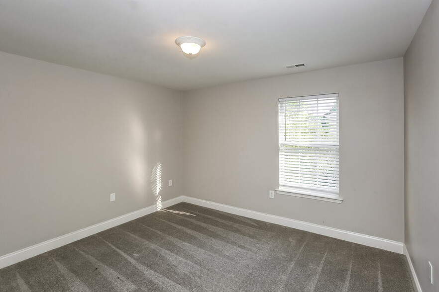 Building Photo - 4346 Clymer Ct