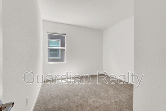 Building Photo - 5269 Diesel Rd