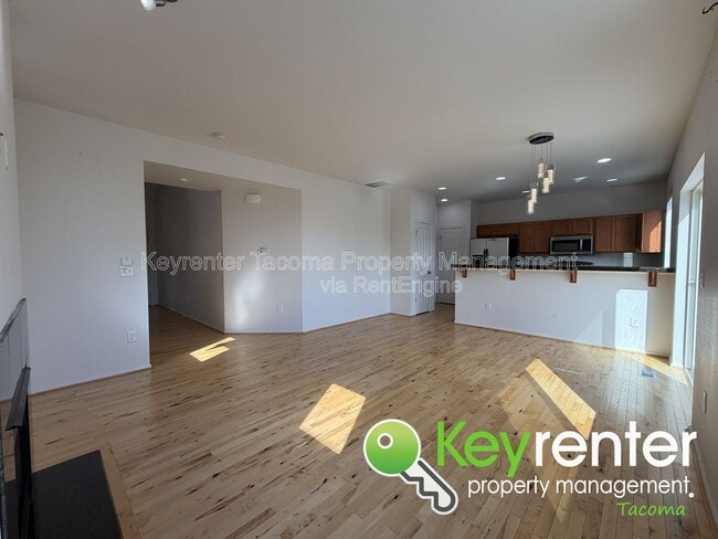 Building Photo - 1093 Ebbets Dr