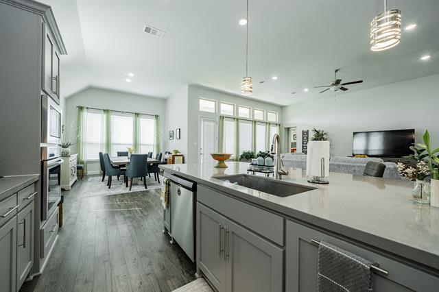 Building Photo - 4130 Yellow Jasmine Ln