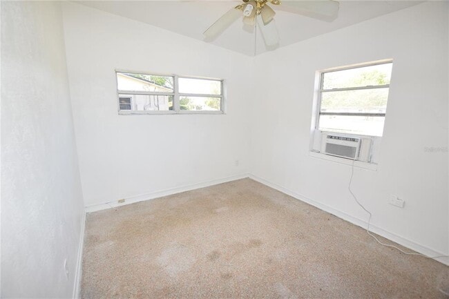 Building Photo - 104 W Lancaster Rd