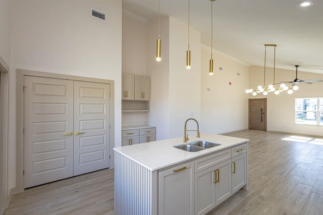 Building Photo - 5704 Kylee Dr