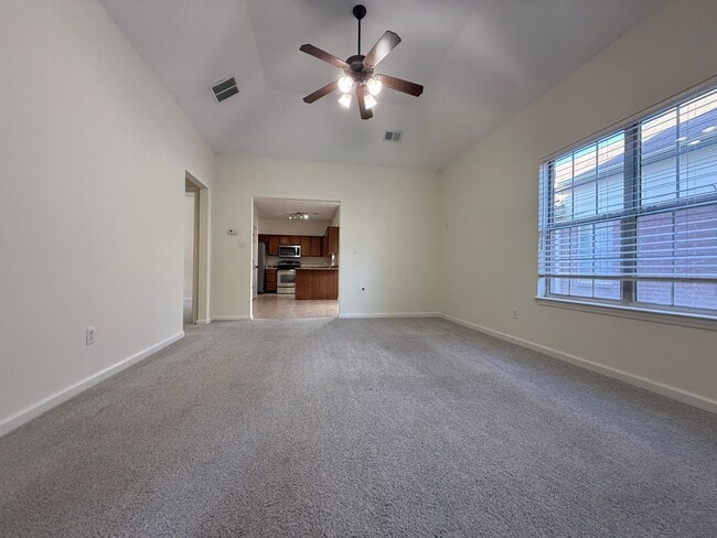 Building Photo - CORDOVA 3 BED 3 BATH RENTAL HOME NEAR SHEL...