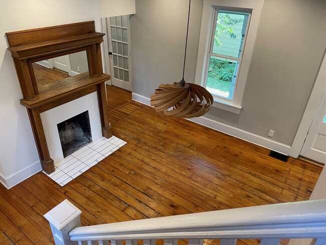 Building Photo - 946 Hunter Ave