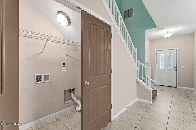 Building Photo - 3709 Tiki Dr