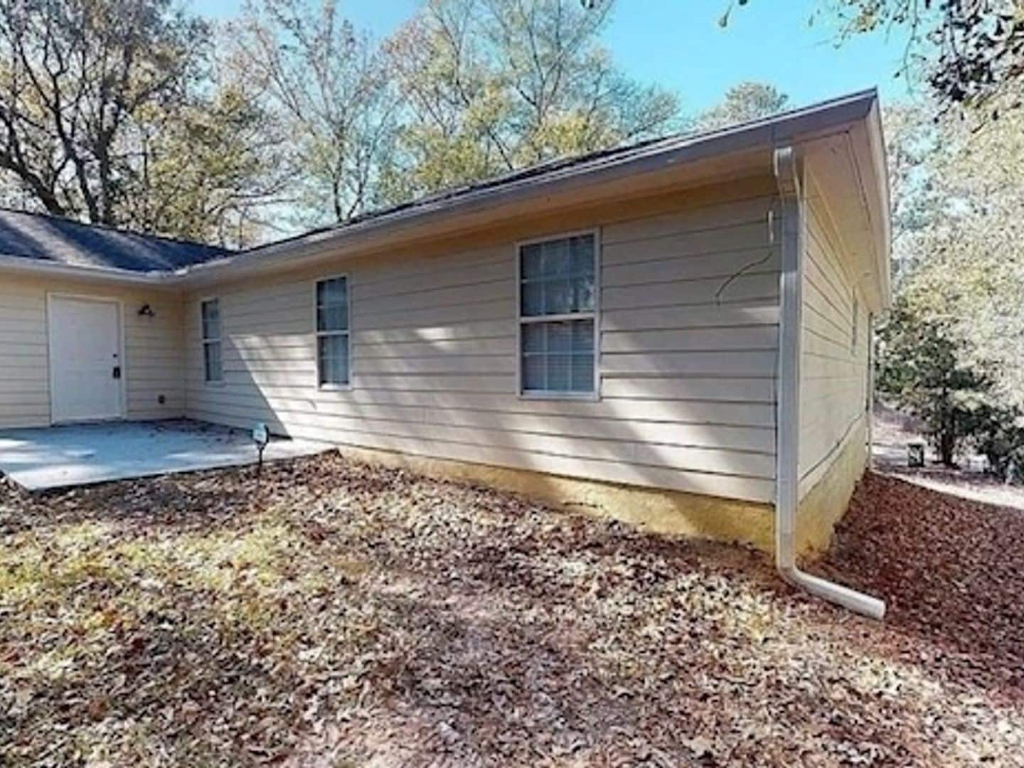 Building Photo - 340 Willis Mill Rd SW
