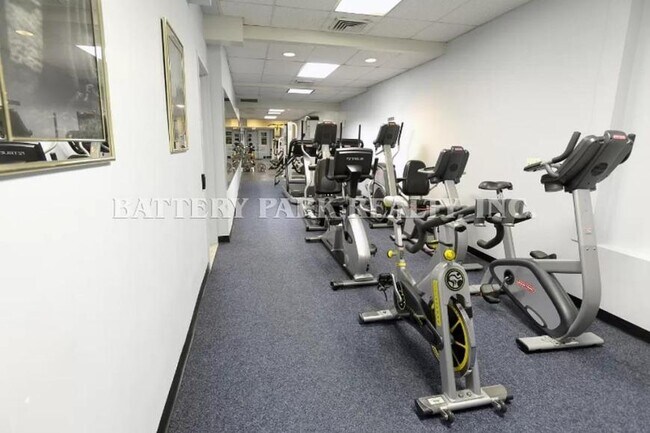 Building Photo - 2 bedroom in NEW YORK NY 10280