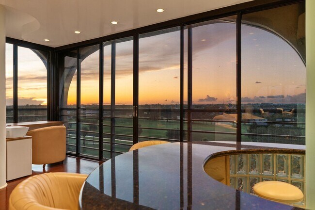 Building Photo - 7217 Promenade Dr