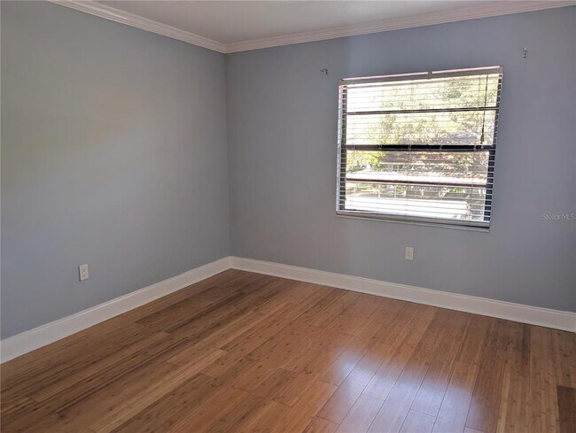 Building Photo - 5657 Summerside Ln
