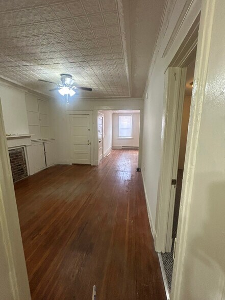 Building Photo - 333 2nd St