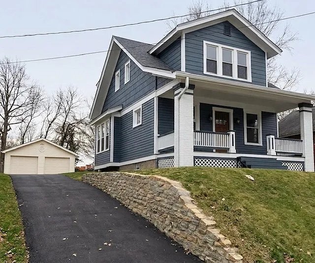Building Photo - 6209 Bramble Ave