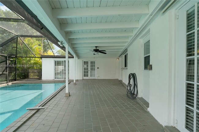 Building Photo - 10621 SW 111th St