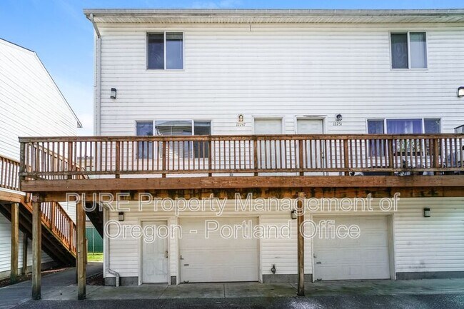 Building Photo - 12247 SE Steele St