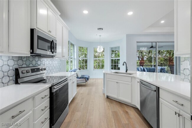 Building Photo - 12858 Carrington Cir