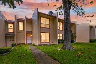 Building Photo - 334 Valley Park Dr