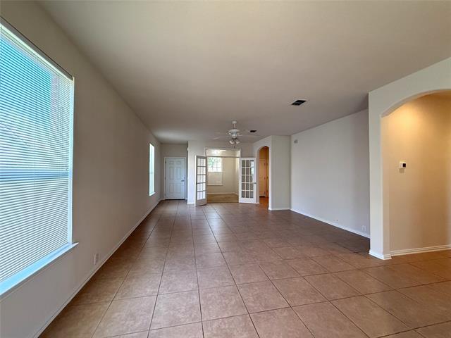 Building Photo - 559 Rockledge Ct