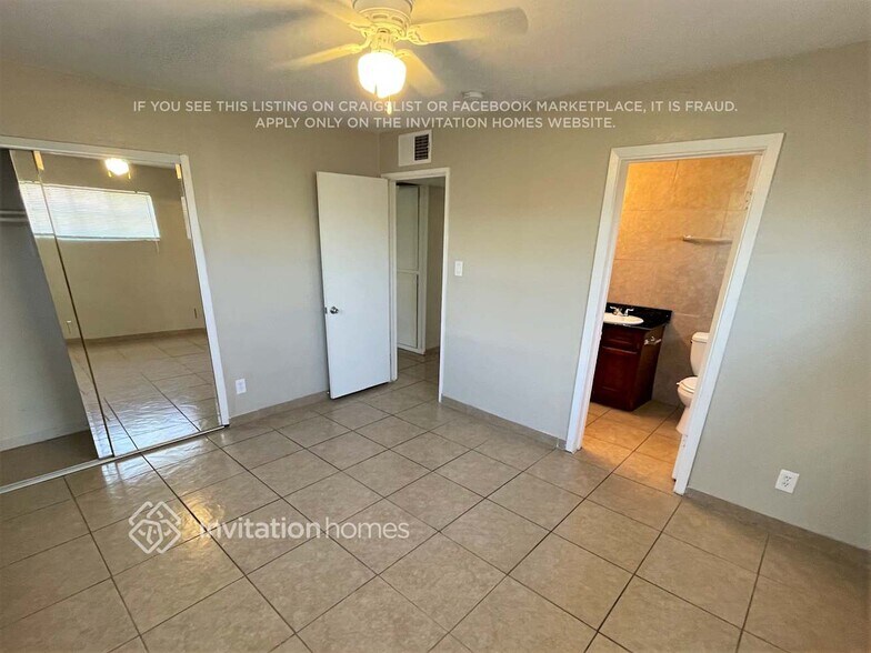 Building Photo - 2107 W San Miguel Ave