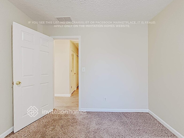 Building Photo - 4076 Shoreside Cir SW