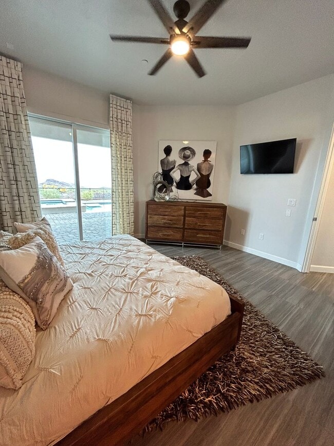 Building Photo - Beautiful Furnished Pool Home!