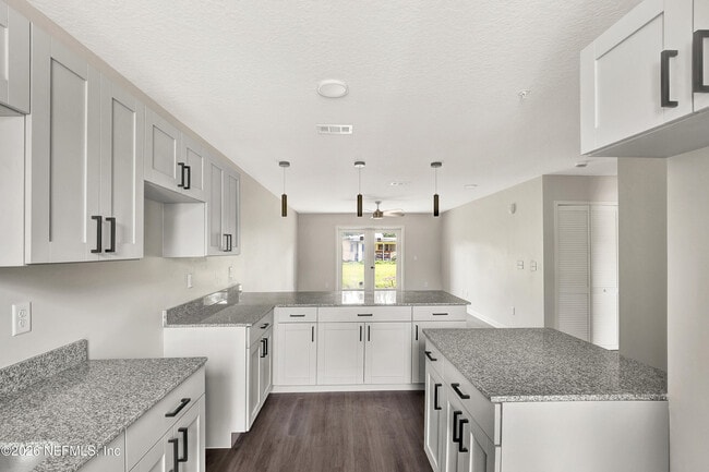 Building Photo - 10109 Old St Augustine Rd