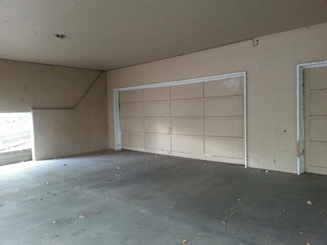 Building Photo - 1708 Erin Ct