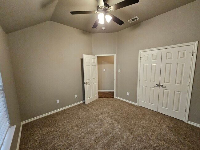 Building Photo - 11612 Wild Pear Ln