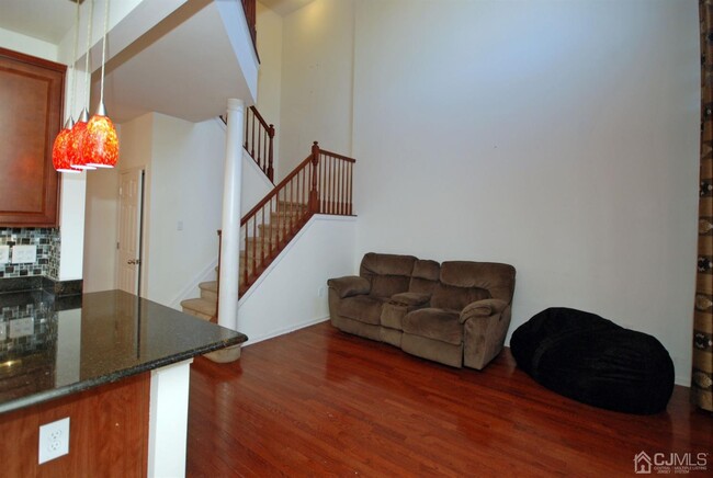 Building Photo - 2319 Berkshire Ln