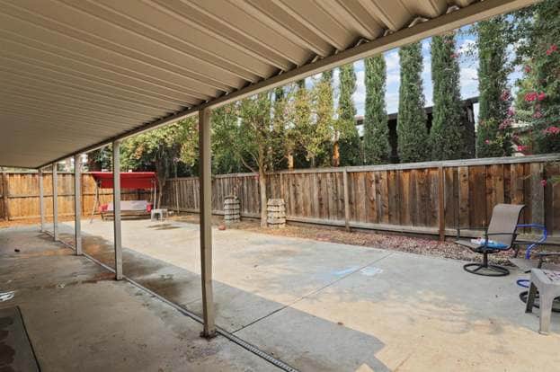 Building Photo - 2209 Prins Alexander Cir