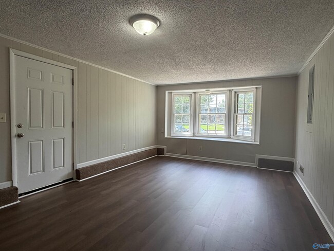 Building Photo - 2204 Pisgah Cir NW
