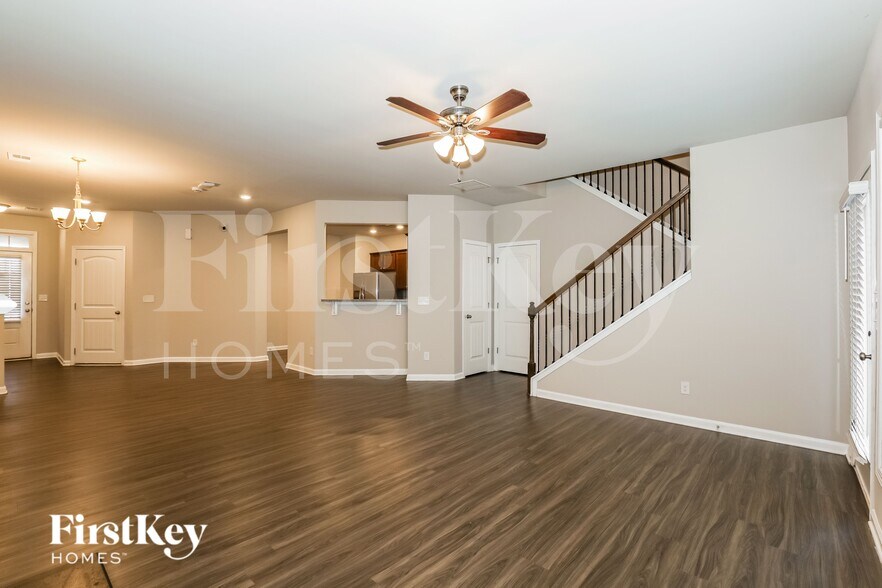 Building Photo - 3196 Baylor Cir