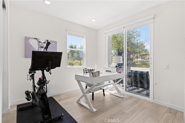 Building Photo - 27553 Sanctuary Ct