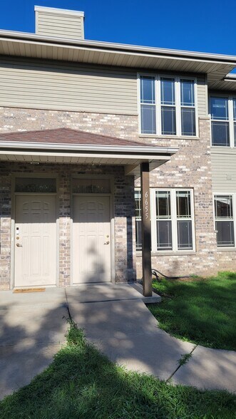 Building Photo - 6655 Windsor Commons Ave