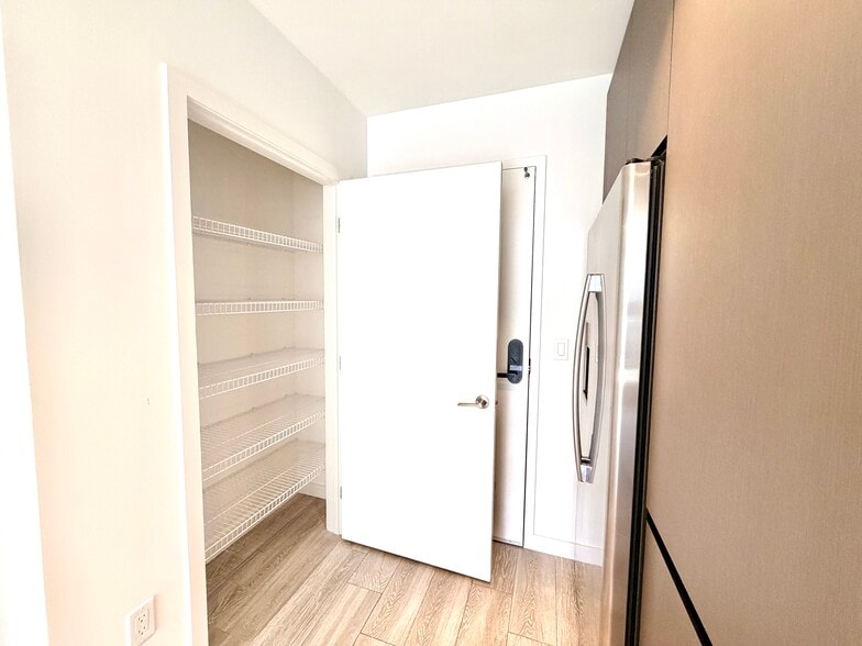 Building Photo - 328 NW 33rd St